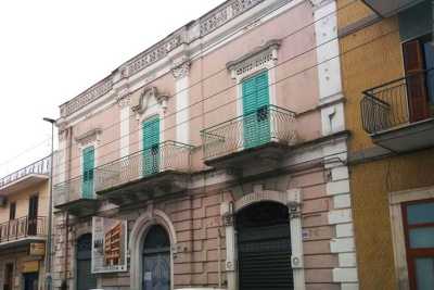 Arrivano le ruspe a Carbonara e Ceglie: nuovi appartamenti al posto dei palazzi dell'800